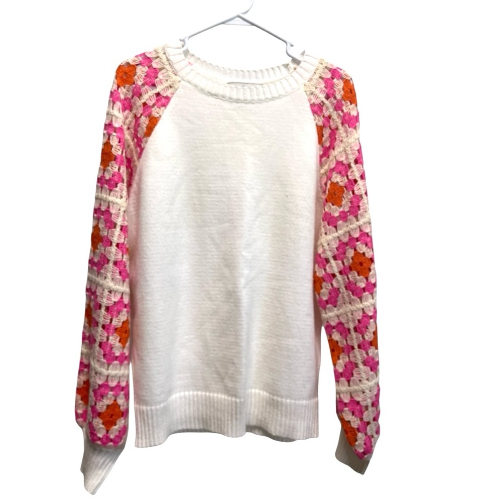 DAVI & DANI White Sweater with Pink and Orange Floral Sleeves Sz S